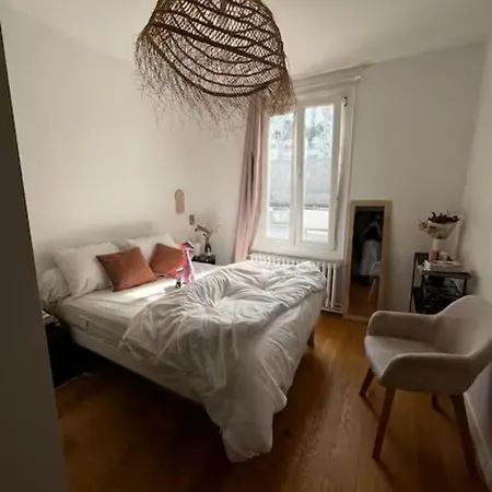 Cosy 50m Flat For 4 Guests *